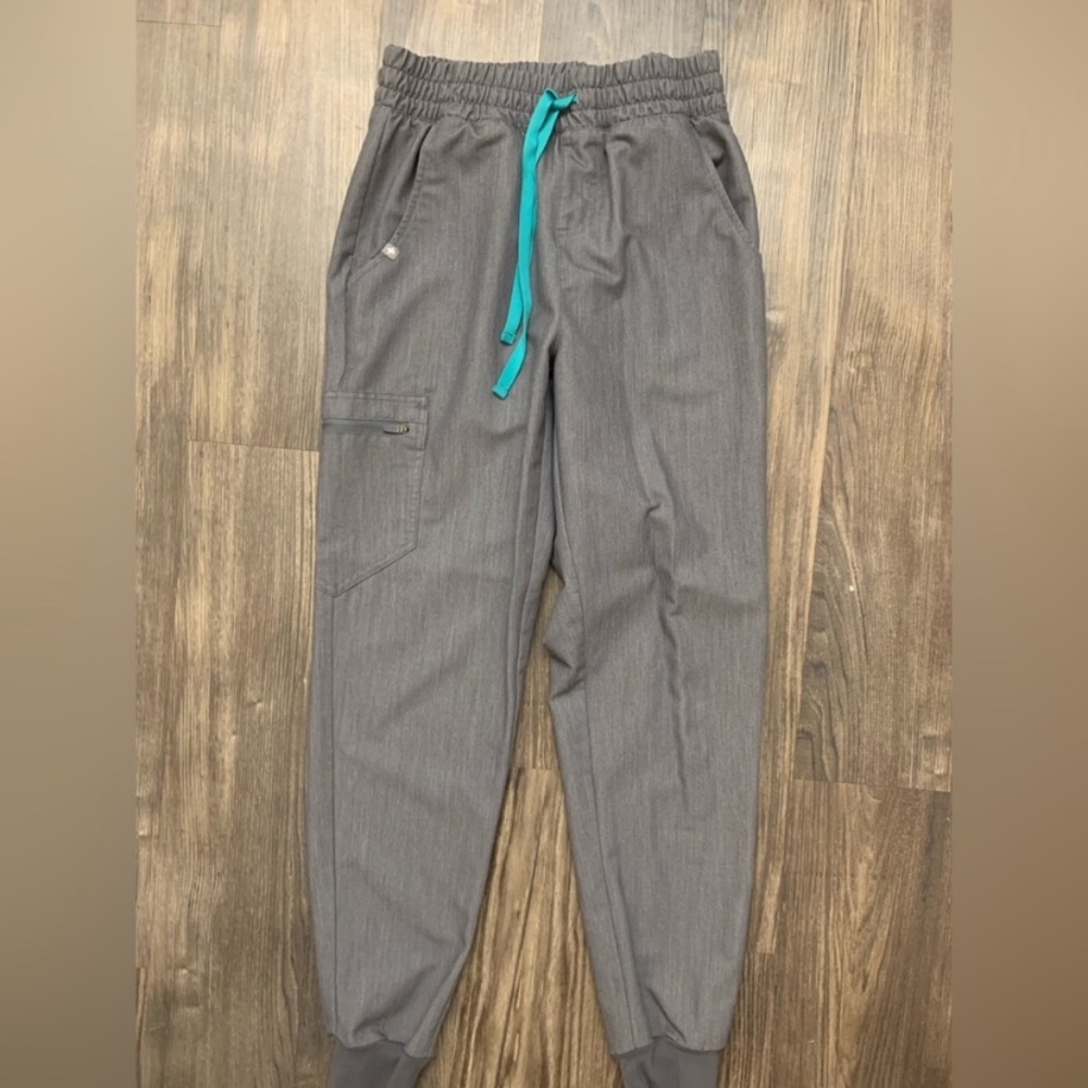 FIGS High Waisted Jogger Scrubs